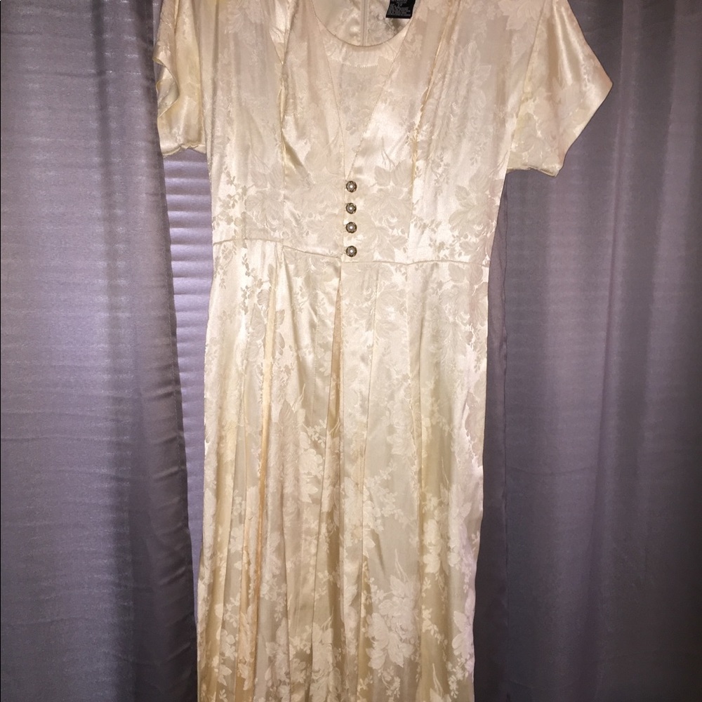 Ivory satin light weight wedding dress